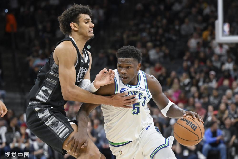 球迷积极参 球迷积极参