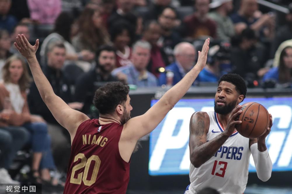 场下看着兄 场下看着兄