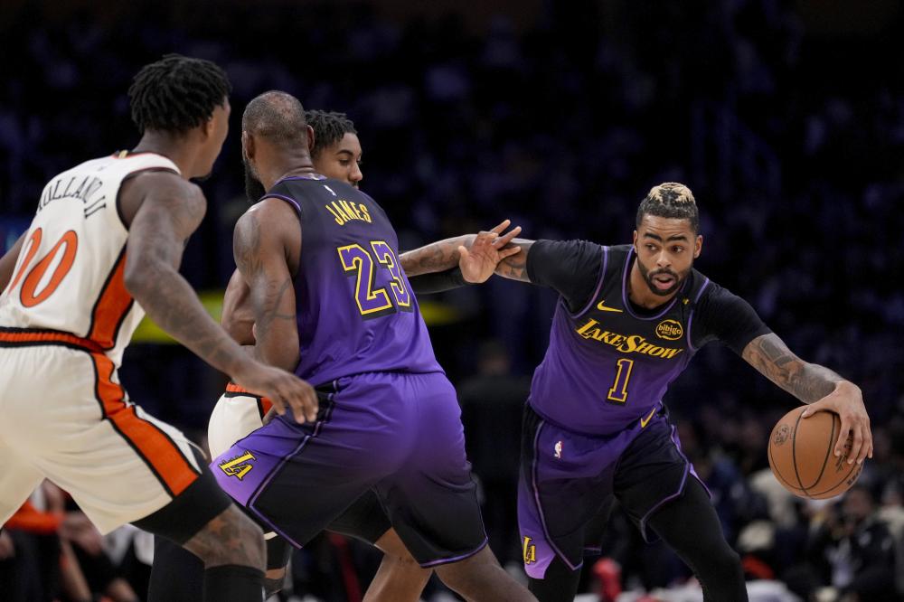 正是在这些 正是在这些